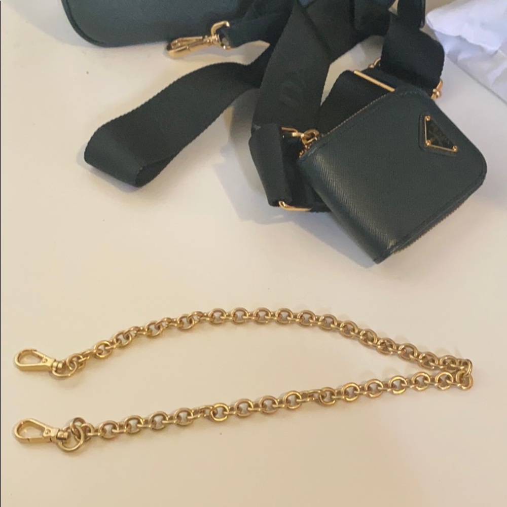 Prada Re-Edition 2005 Saffiano leather bag - Picture 8 of 12